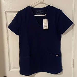 FIGS navy blue XS scrub set